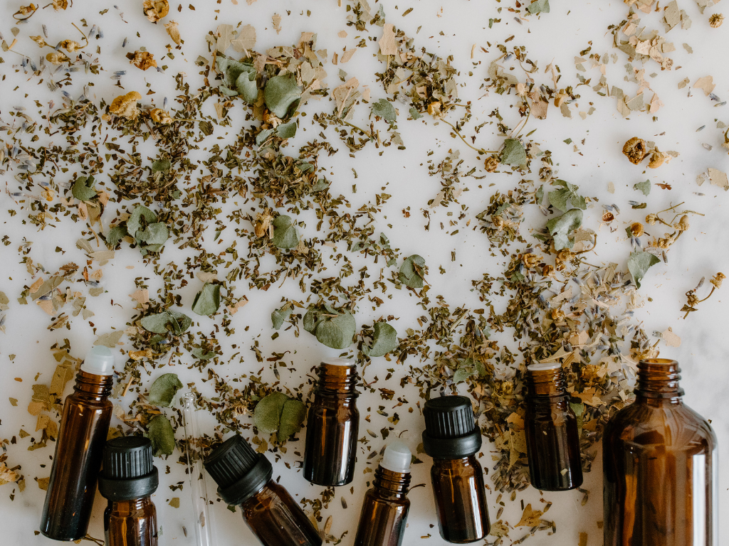 huiles essentielles pour lutter contre les punaises de lit